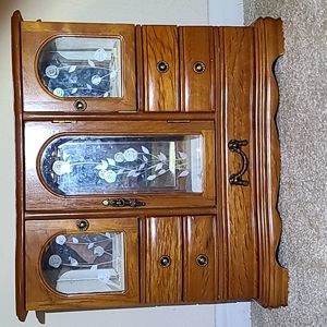 Vintage wooden standing jewelry box with necklace carousel